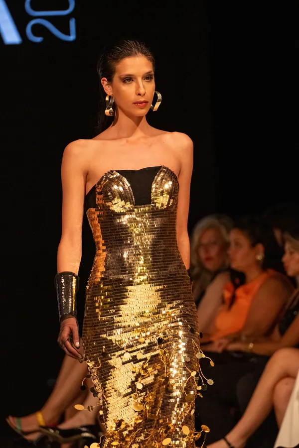 8. Antalya Fashion Week 2025 podyum fotoğrafı — moda fotoğrafçısı Soner Erdoğan