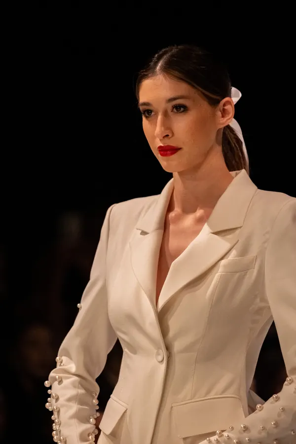 8. Antalya Fashion Week 2025 podyum fotoğrafı — moda fotoğrafçısı Soner Erdoğan